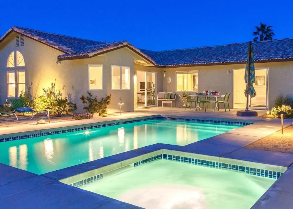 Palm Springs Vibe