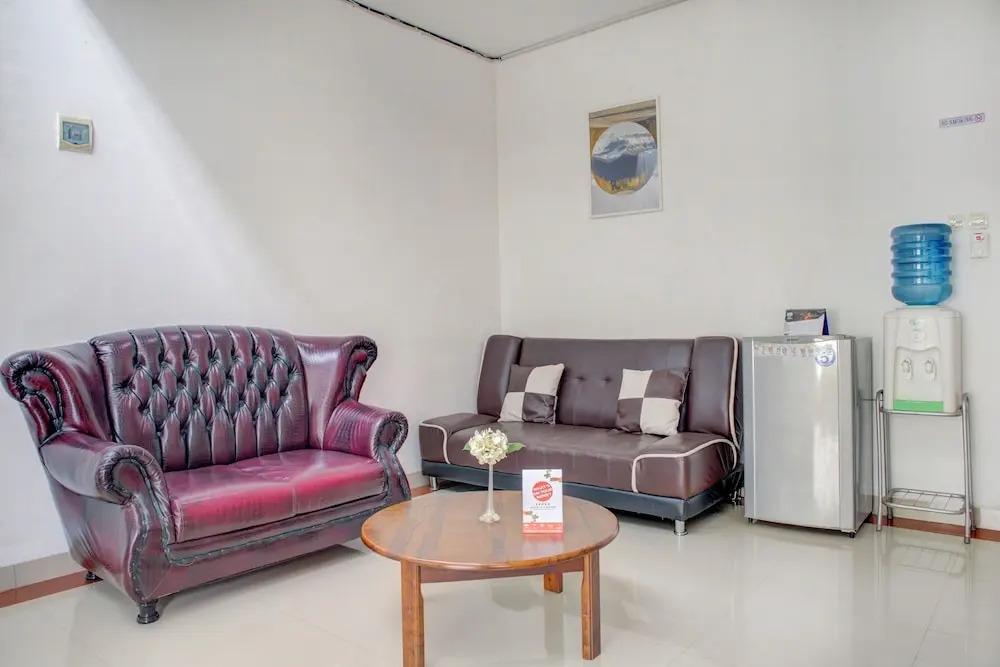 Wisma Yani Syariah by OYO Rooms