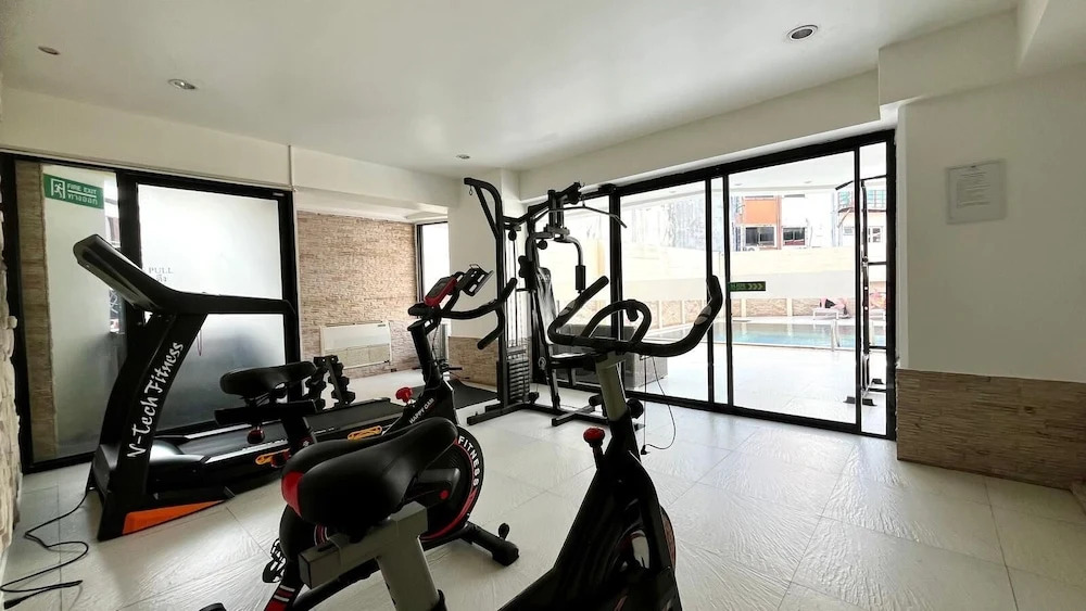 Heritage - Modern Studio Shared Pool, City Centre