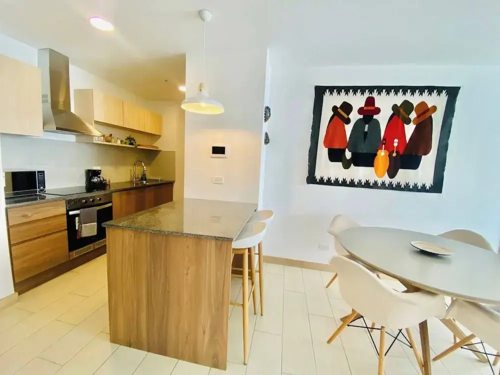 Beautiful Apt-balcony in La Carolina 70 Qled TV
