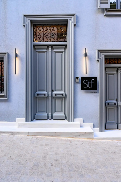STF Luxury Suites
