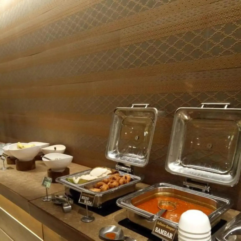 The Grandeur Boutique Hotel