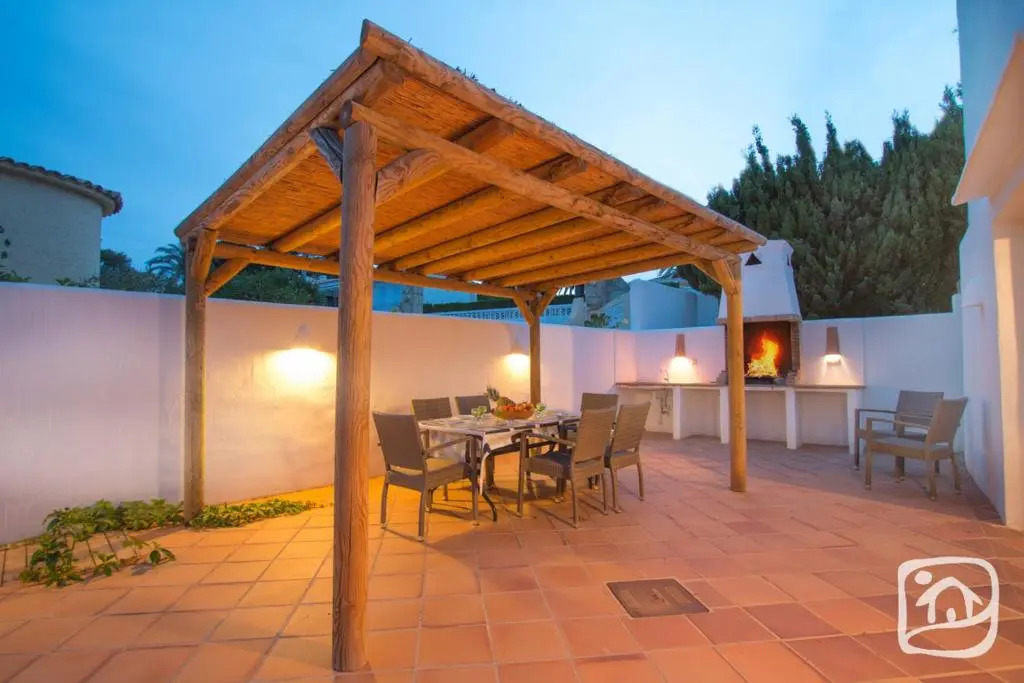 Villa Yelir by Abahana Villas