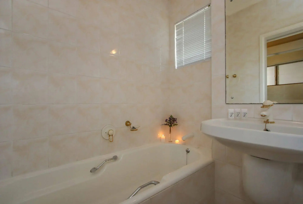 18 Burlington B&B and Conference Venue