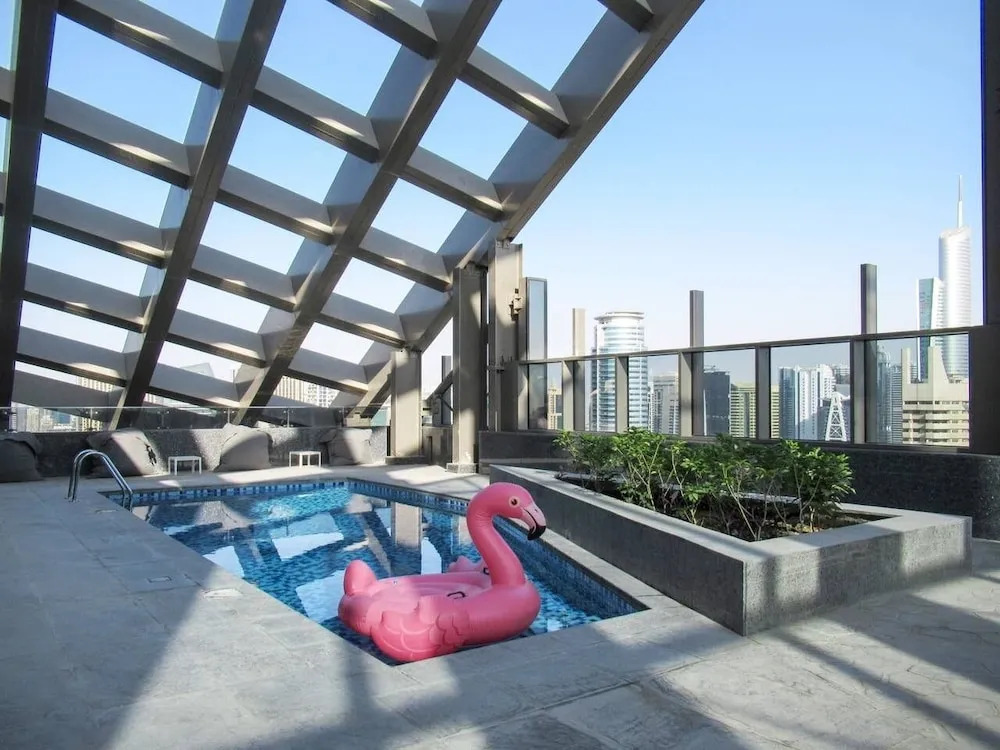 Ornate 1BR w/ Breathtaking Marina Views!