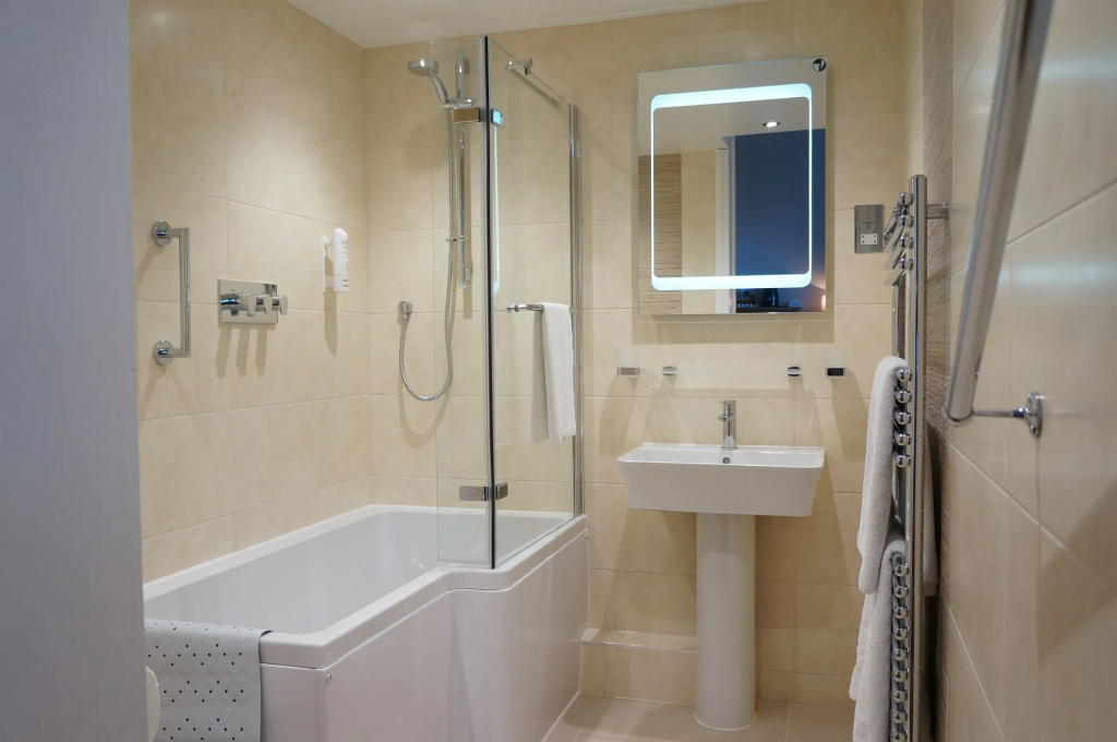 The Lawn Guest House Gatwick