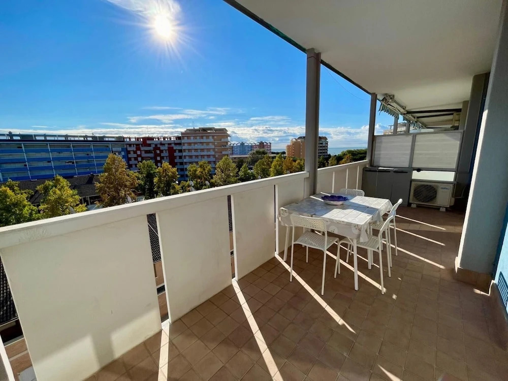 Flat With Breathtaking sea View