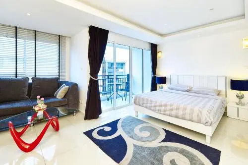 Avenue City Center by Fantasea Beach