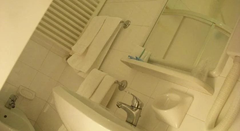Hotel Moresco Riccione - Piscina Beach Village