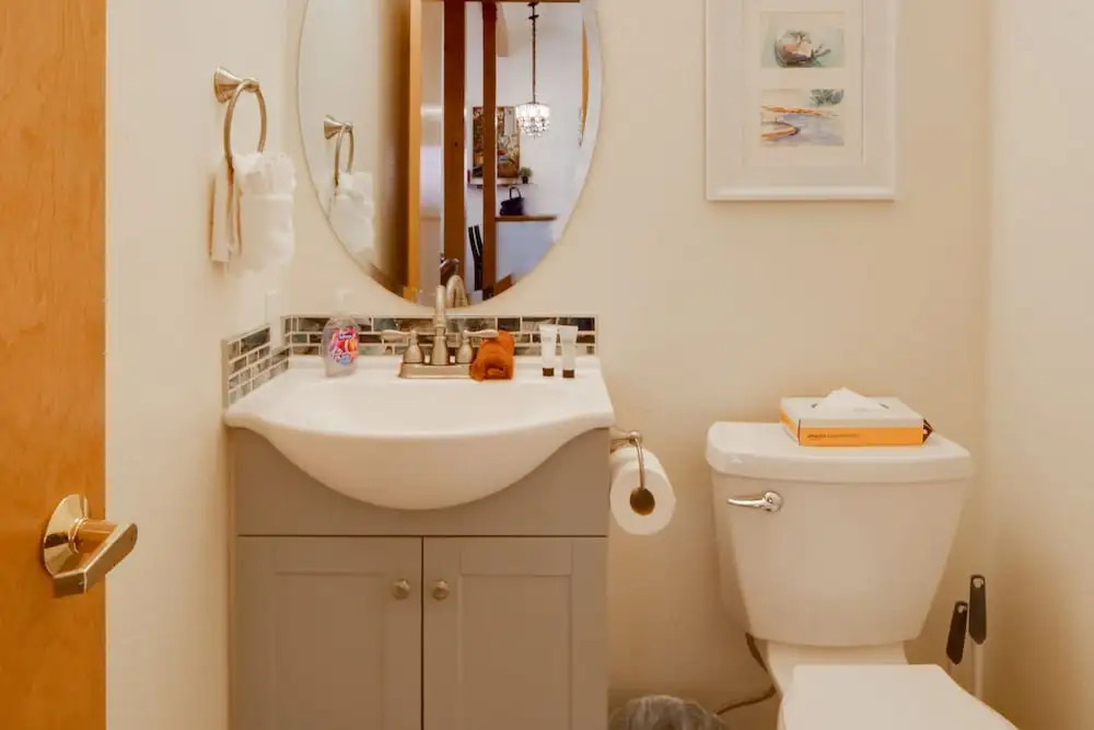 Homey Dog-friendly Retreat w/ Deck in Dtwn Frisco!