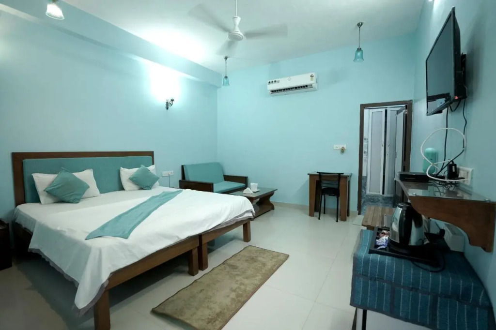 Devendragarh - A Boutique Lake Facing Guest House On Lake Fateh Sagar