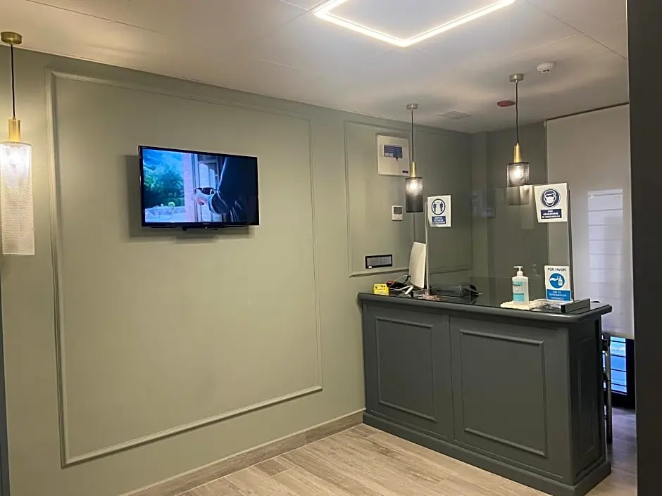 Hotel Lusitania, Centro Ciudad, Parking Privado