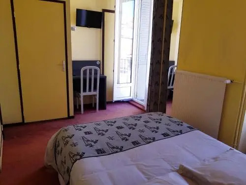 Dyke Hotel