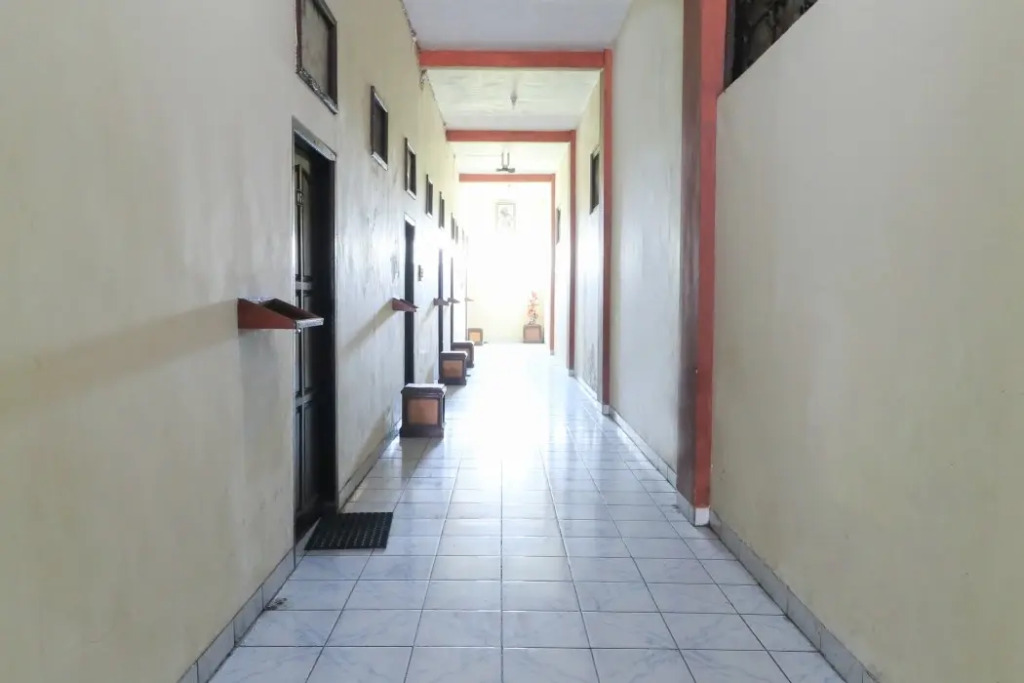 Erysa Hotel
