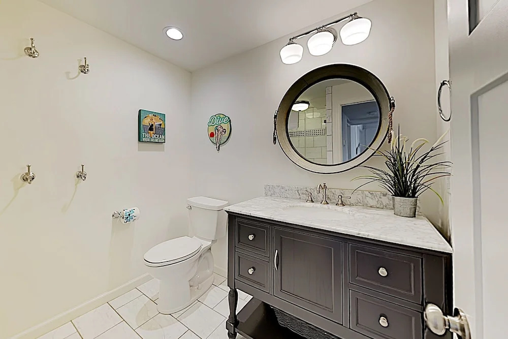 New Listing! Unique Waterside Octagonal 2 Bedroom Villa