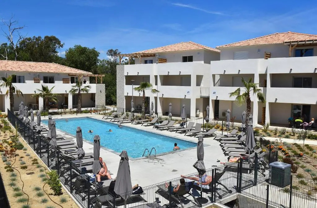 Residence Marina di Bravone - appartement 4 personnes Vue Mer RDC N187