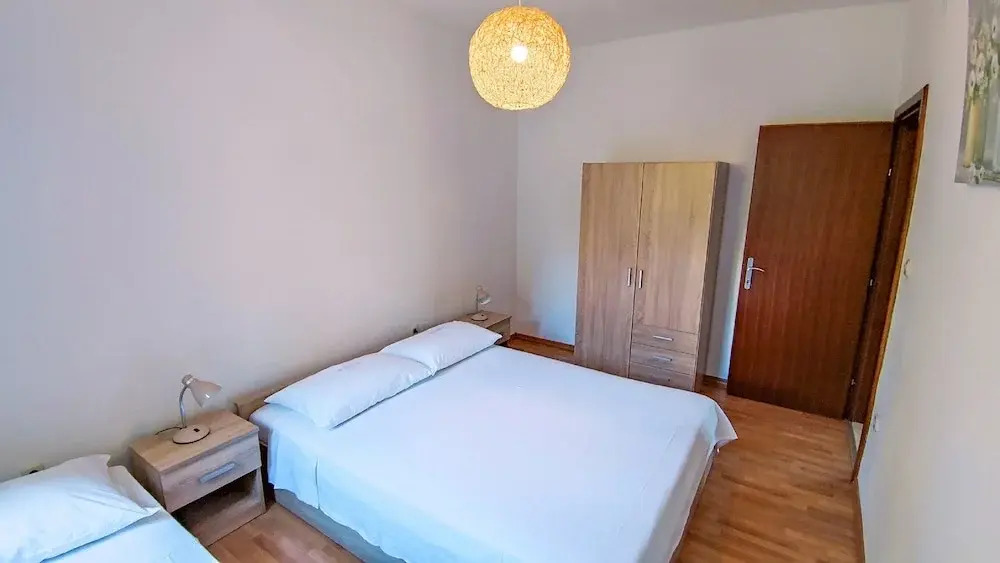 Leana Apartments , Island of Brač