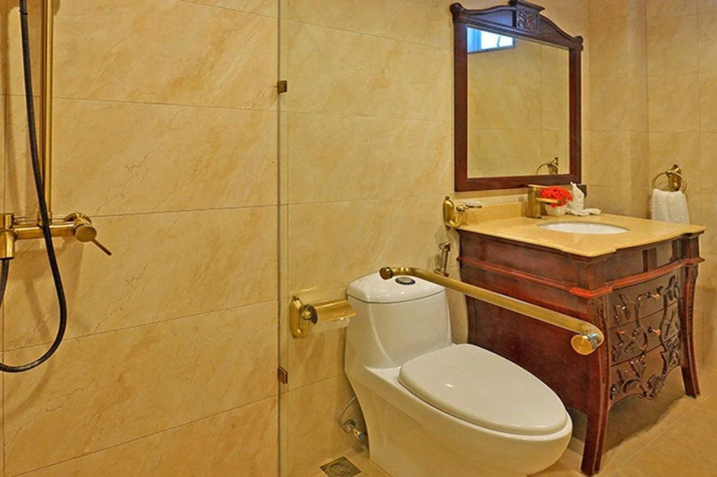 Boracay Summer Palace Hotel