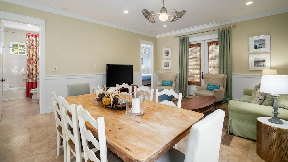 Bungalos 2481G 4BR Loft 4BA 10
