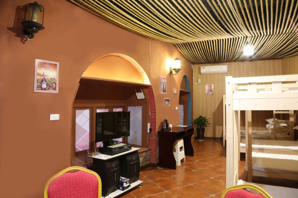 Village Utopia Backpackers Hostel