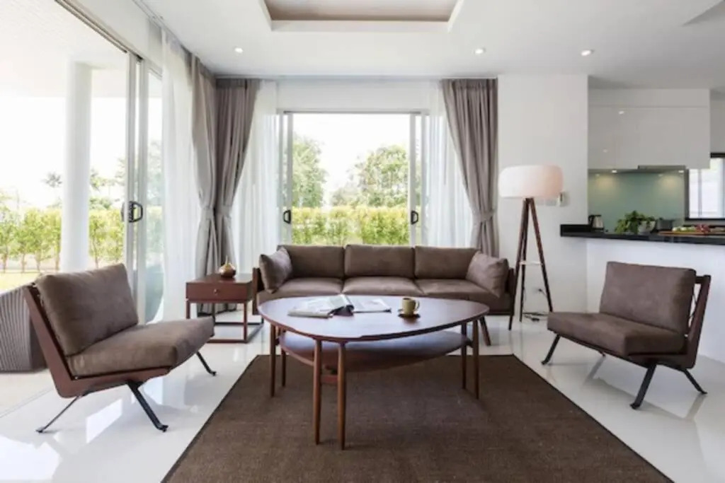 **75% DISCOUNT** 3 Bed/4 Bath SEA VIEWS BIG GARDEN