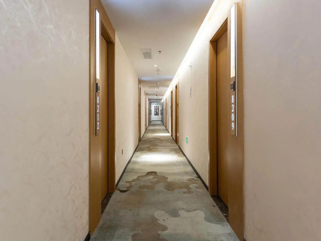 Junhe Yue Hotel (Beijing, Subway Station at Gu Lou Street, Deshengmen Gate)