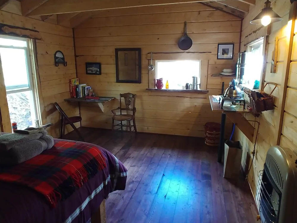 Blackburn Cabins - McCarthy, Alaska