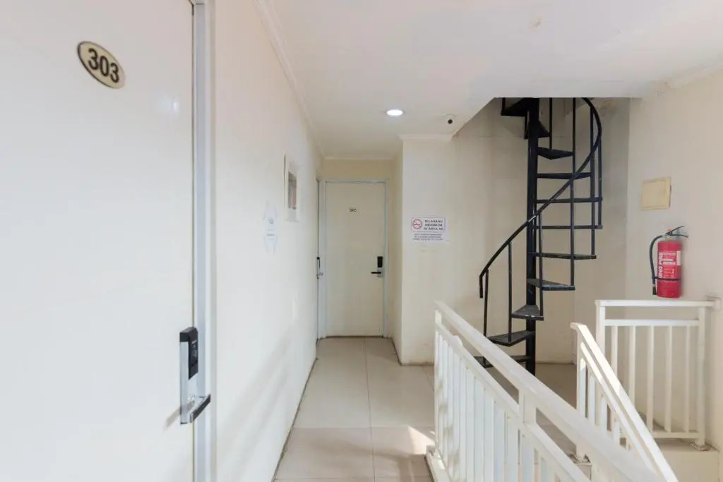 RedDoorz @ Garden Boulevard Citra Raya Tangerang