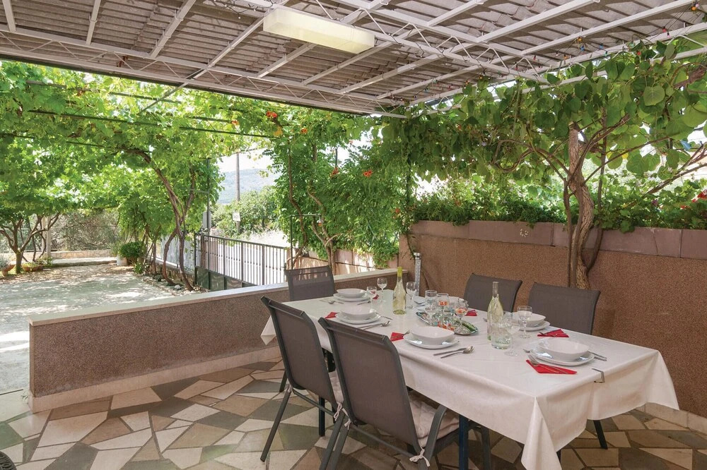3 Bedroom Beautiful Home In Seget Vranjica