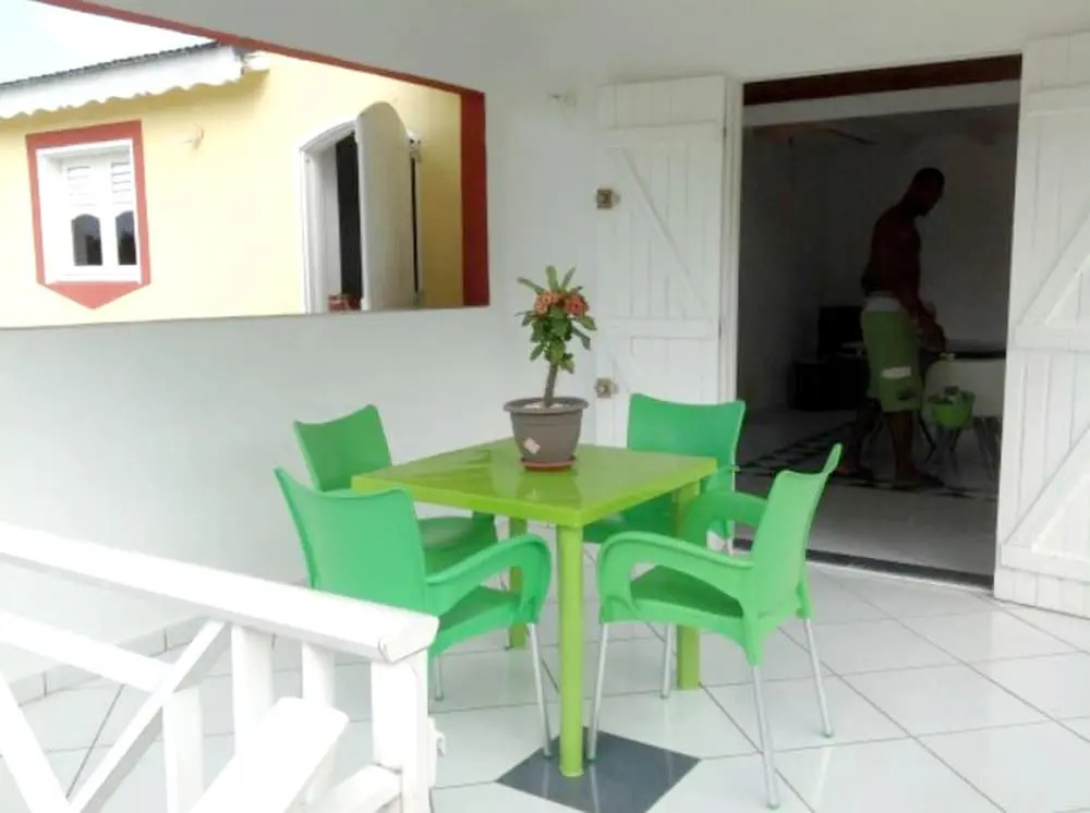 Apartment With 3 Bedrooms in Le Moule, With Enclosed Garden and Wifi - 3 km From the Beach