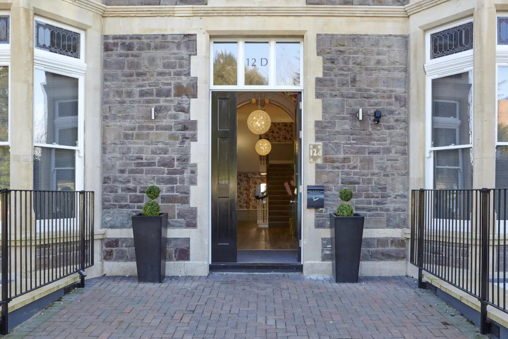 Your Apartment | Bristol Rowan Tree - No.2