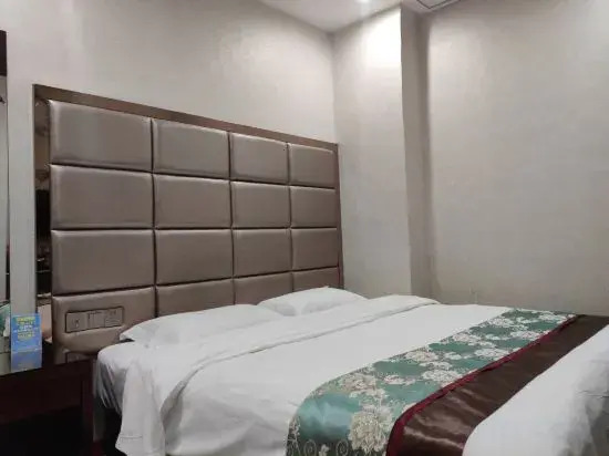 Imperial Court Hotel