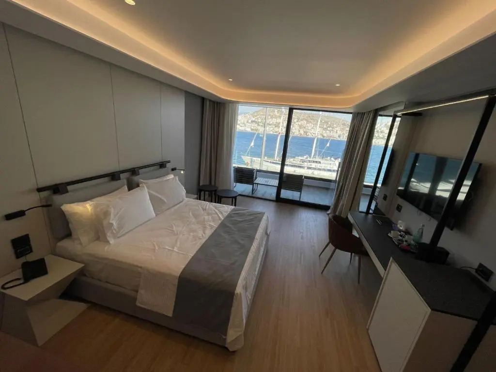 AlYACHT Premium Hotel