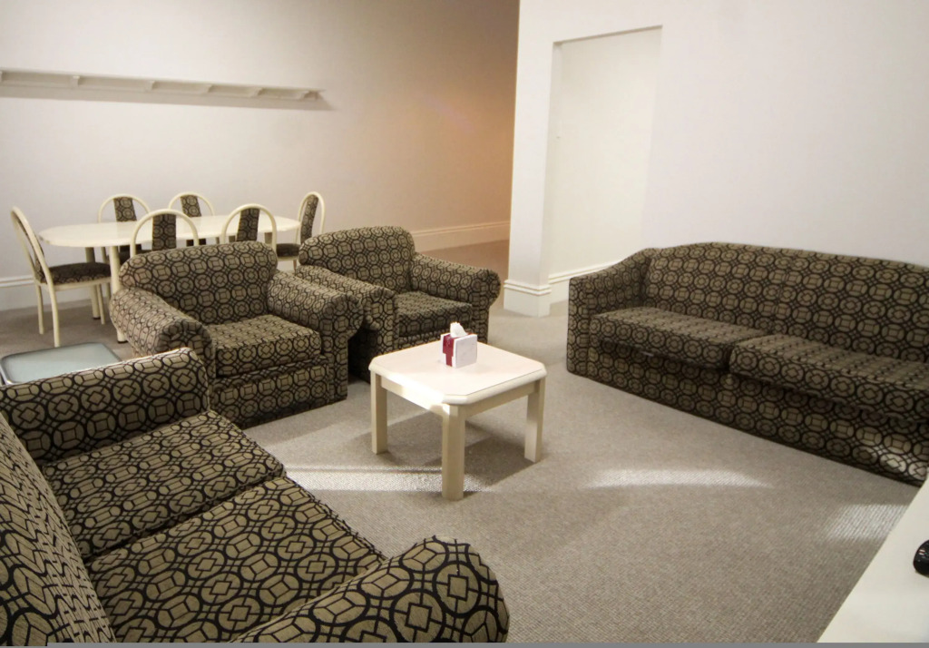 Seafield Tower Glenelg Apartment