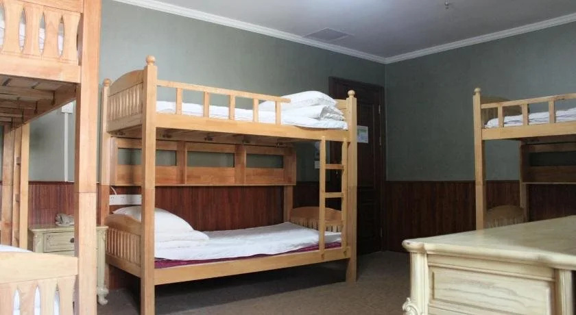 Canal International Youth Hostel