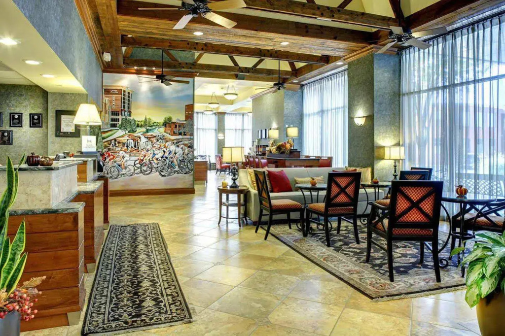 Hampton Inn & Suites Greenville-Downtown-Riverplace