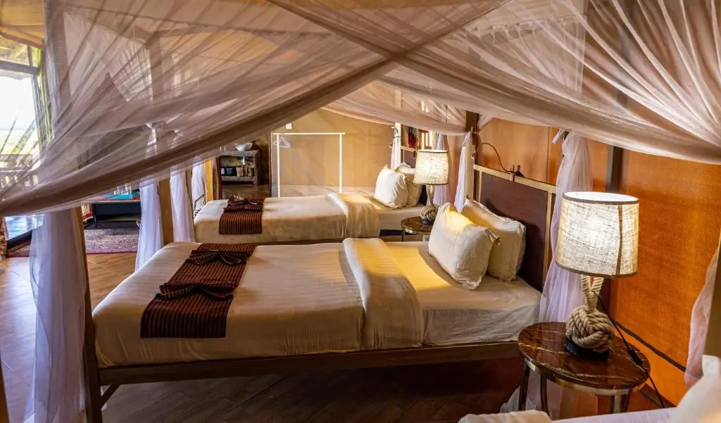 Serengeti Safari Lodge