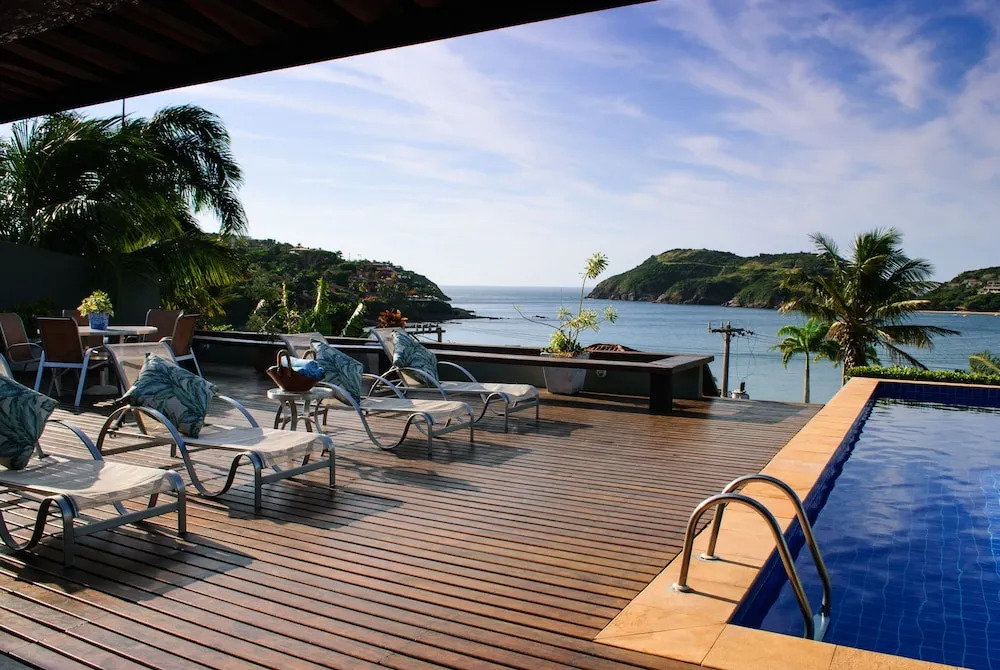 Búzios Prime: Vista Mar, 50m da Praia da Ferradura, 8 suites