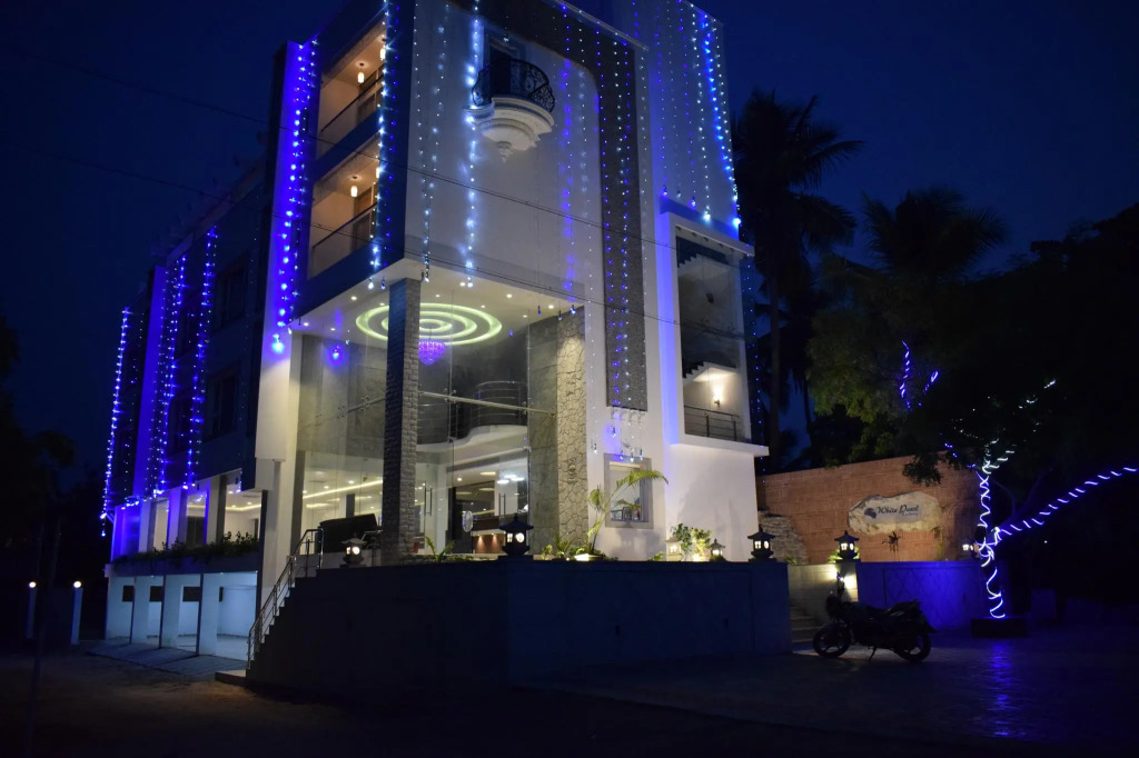 White Pearl Residency
