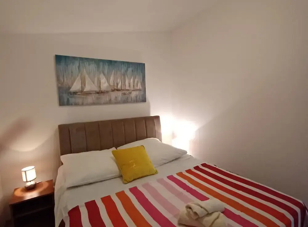 Wonderful Apartment Biserka Near the Beach