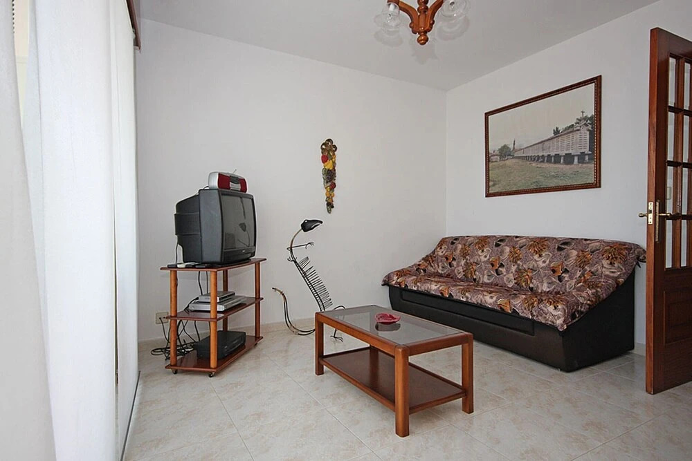 Apartment - 2 Bedrooms with Sea views - 102002