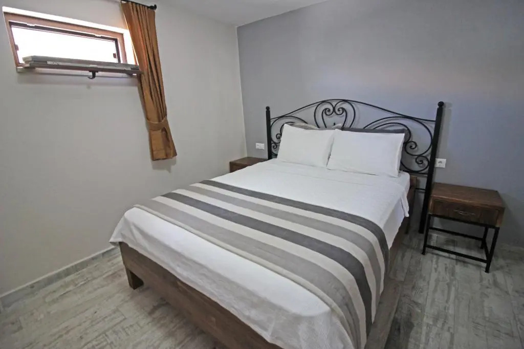 Tenedion Hotel