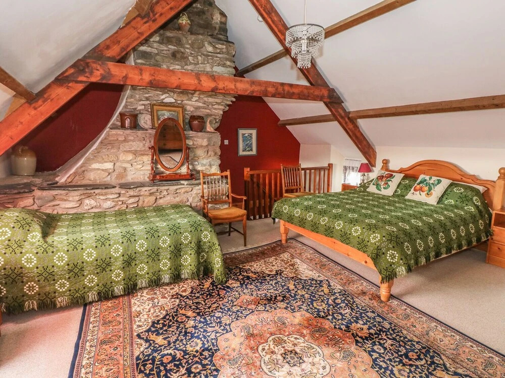 Gwryd Bach Farmhouse