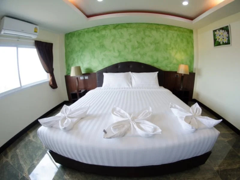 Me Suk Grand Hotel