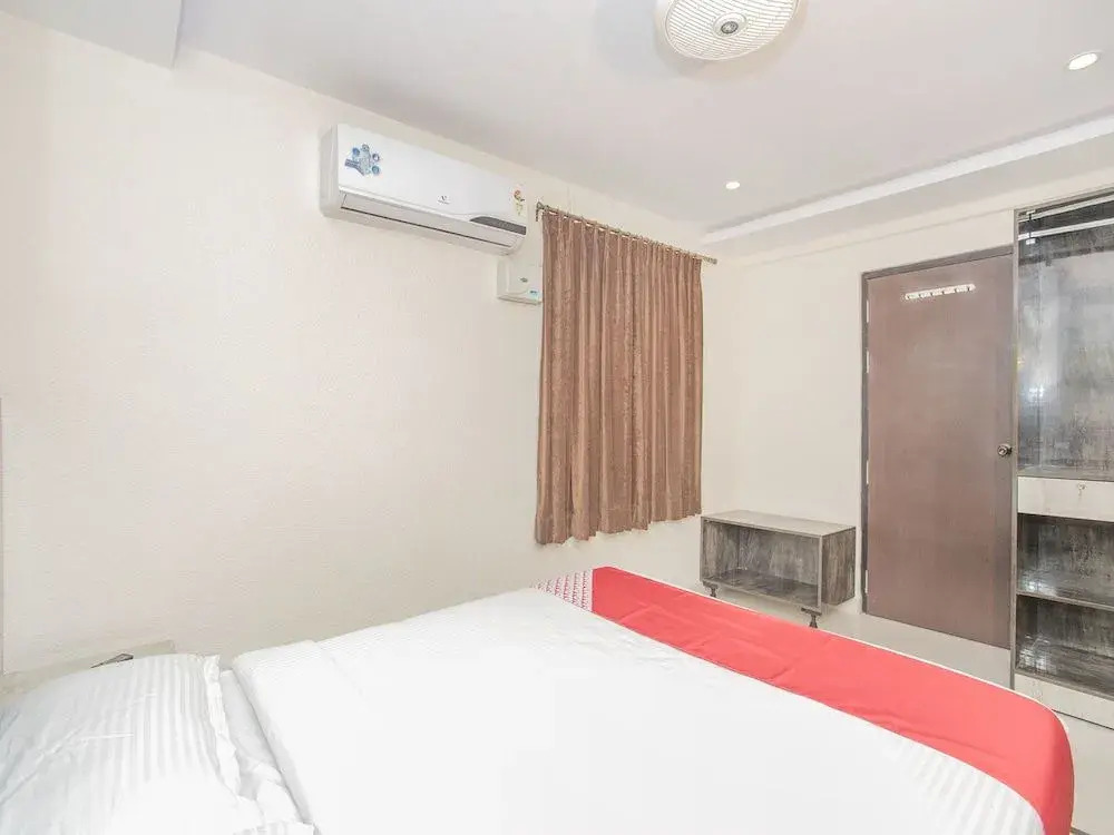 OYO 9017 Pride Homes