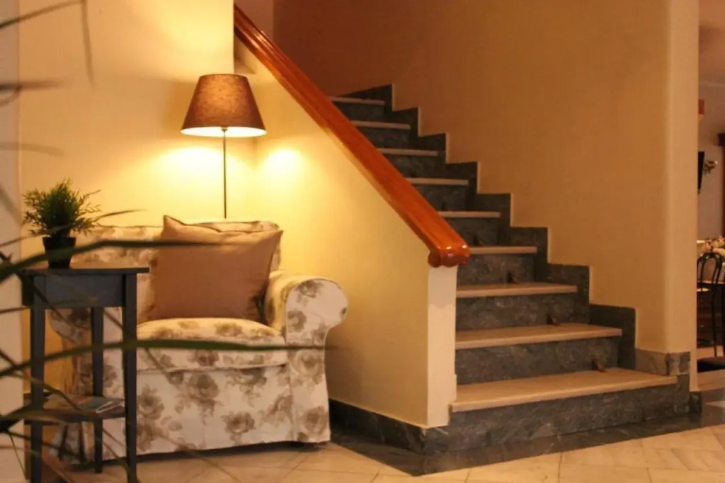 Ahilion Hotel