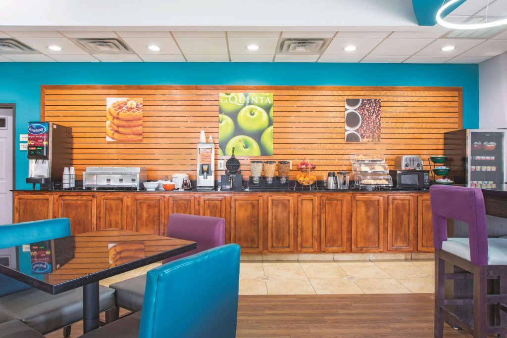 La Quinta by Wyndham Tulsa Airport / Expo Square