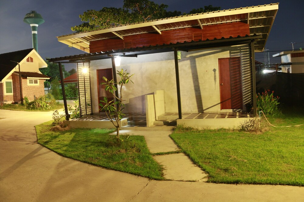 Pak Dee Resort
