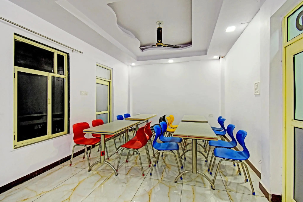 Capital O 77768 Sawera Guest House