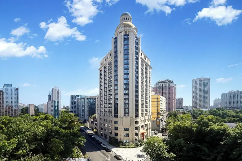 Wanda Yi Wuhan